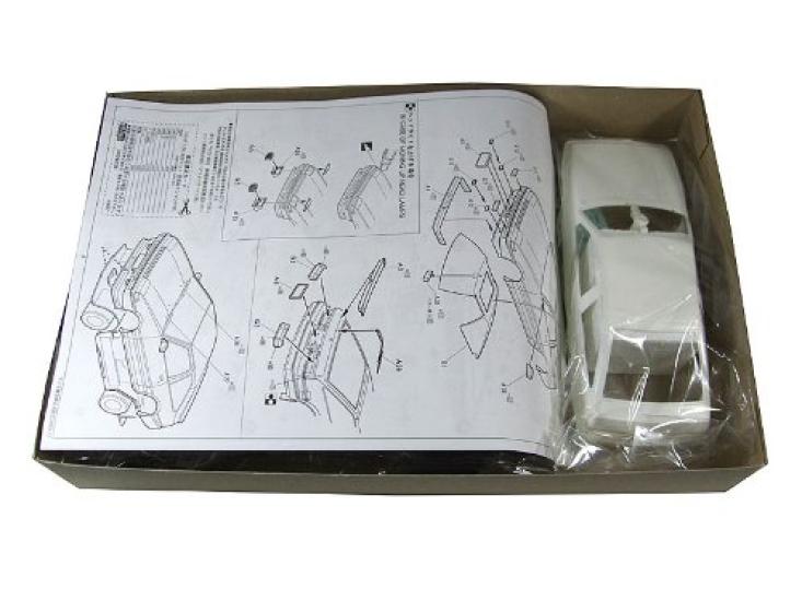 Модель Fujimi Toyota Sprinter Trueno, ранняя модель, 3 двери, готовый продукт из смолы с двигателем [03657] 1/24 '83 4A-GEU