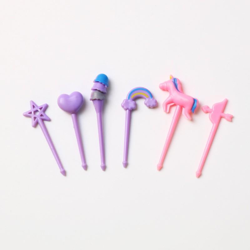 Creative Cartoon Animal Fruit Forks for Kids – Cute, Plastic Bento Picks for Household & Kitchen Use