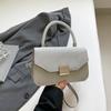 New foreign style versatile commuter simple messenger bag 2025 summer fashion temperament design sense portable small square bag women