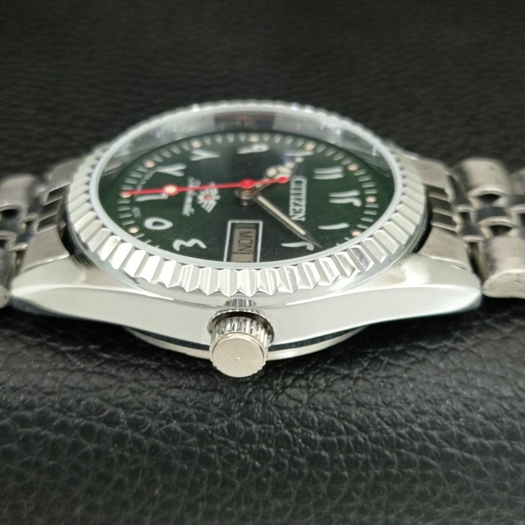 VINTAGE REFURBISHED CITIZEN AUTOMATIC 8200 JAPAN MENS GREEN DIAL WATCH a446831-1