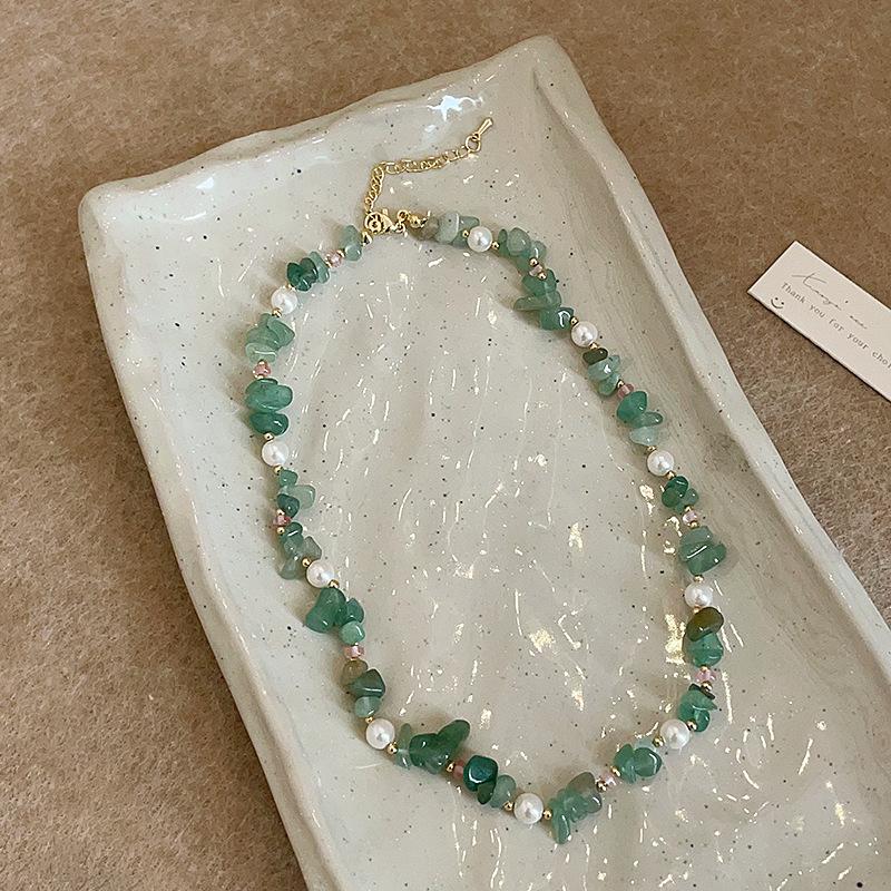 Маленькое свежее нерегулярное зеленое натуральное жемчужное ожерелье с бусинами, женская индивидуальная мода, универсальная цепочка на шею, цепочка на ключицу