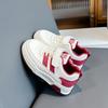 Обувь для девочек 2025 новая весенне-осенняя спортивная обувь на доске детская для детей среднего и старшего возраста девочки платформа белая обувь мягкая подошва