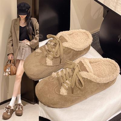 Корейская версия повседневных пушистых тапочек женские 2025 новые зимние носки на плоской подошве ленивые туфли-мюли с флисовой сумкой на носке и полупяткой