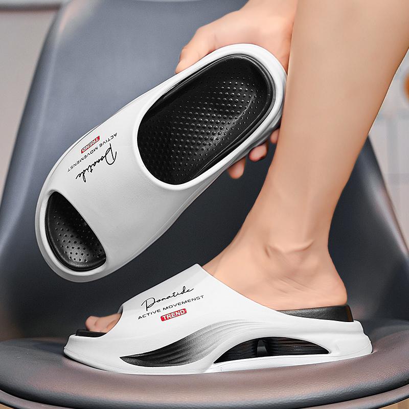 Летние мужские тапочки Нескользящие мужские сандалии Толстая мягкая платформа Домашняя обувь для помещений Душевые тапочки для ванной комнаты Уличная повседневная обувь