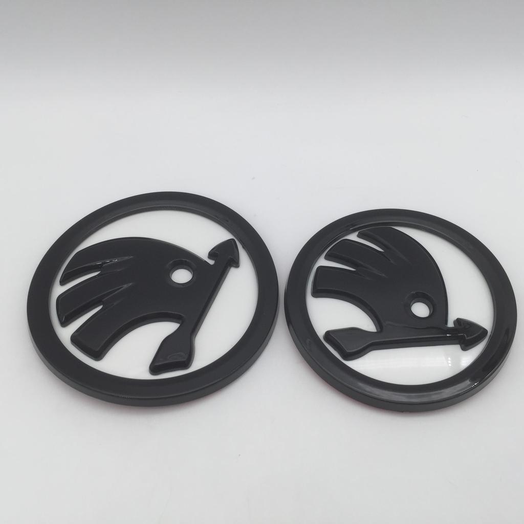 blcr1 2pcs 90mm 80mm for SKODA Car Front Grille Head Hood Bonnet Emblem Rear Tail Bumper Trunk Sticker Badge Styling Accessories