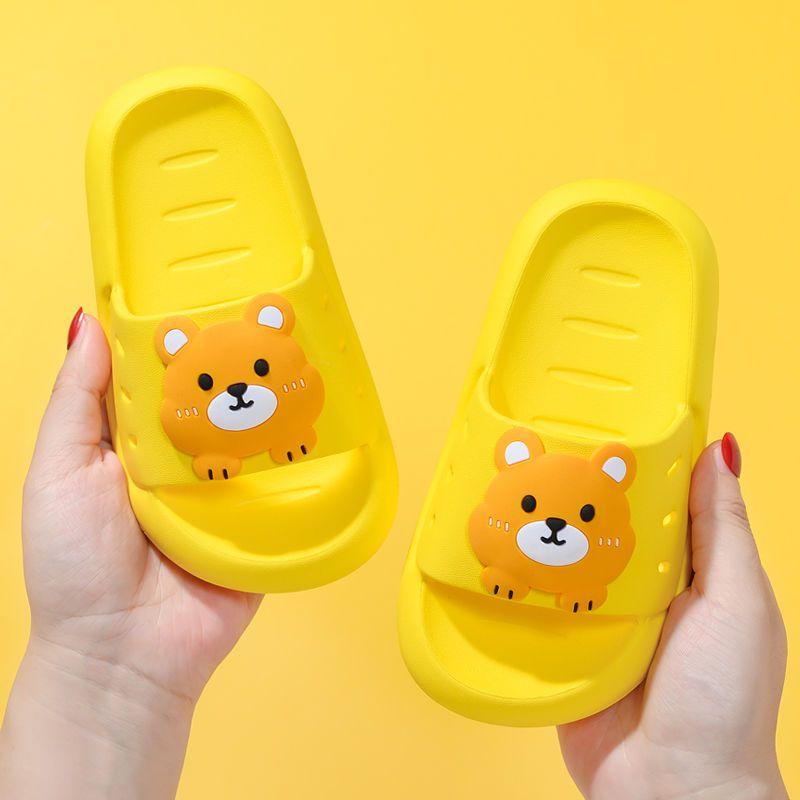 Summer Children's Cute Cartoon Slippers Boys and Girls Outside The Soft Bottom Bathing Non-slip Home Slippers