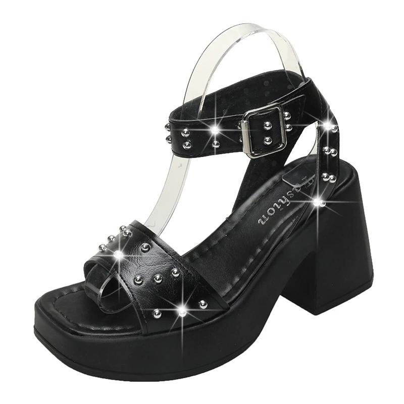 Мода 2025 Брендовая обувь Женские сандалии на платформе с ремешком на щиколотке Сандалии для платья Женские туфли с заклепками на массивном высоком каблуке с ремешком на пряжке Женские