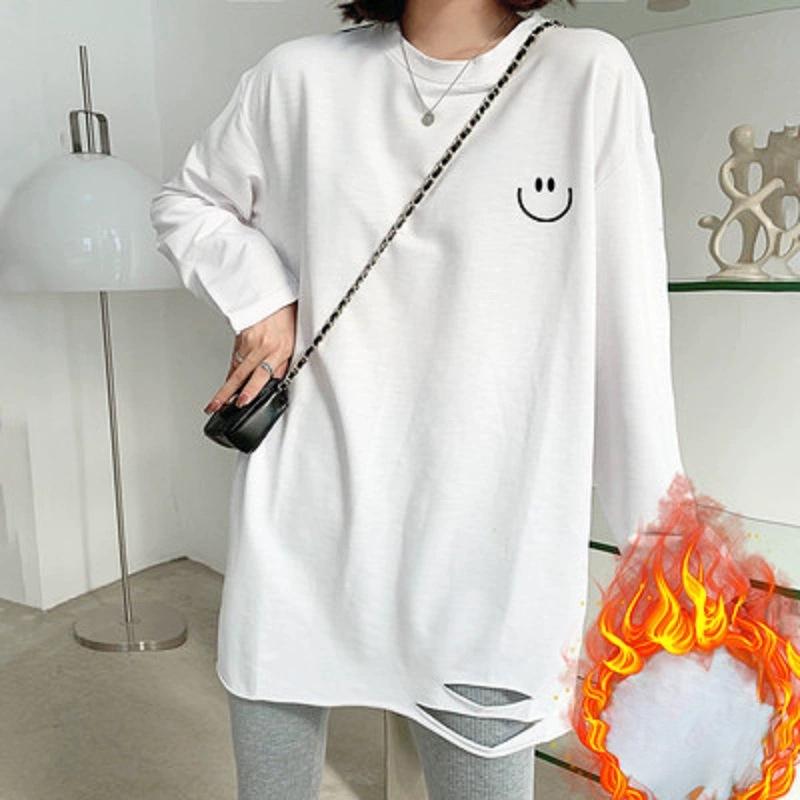 Осень и Зима Новая Белая Футболка с Длинным Рукавом Женская Средней Длины Свободного Кроя Европейский Вельвет Внутренняя Рваная Базовая Рубашка