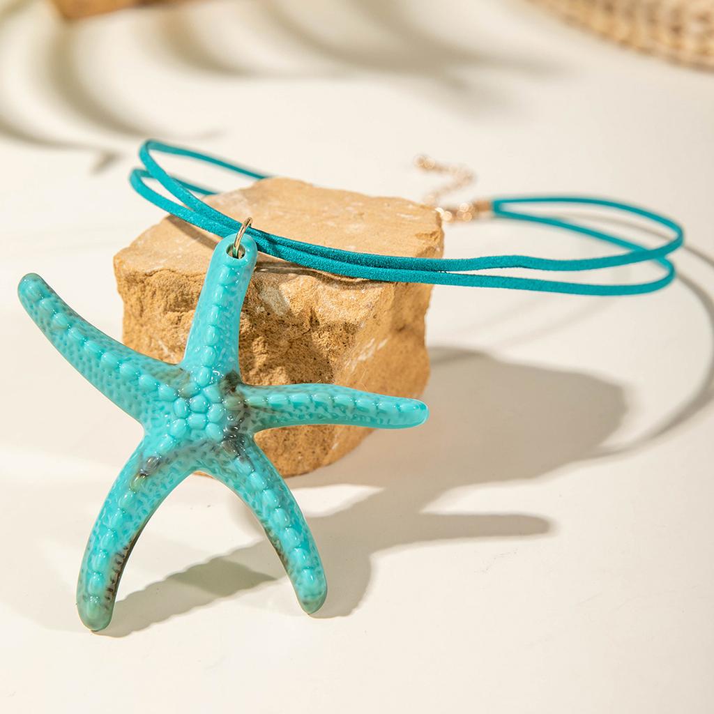 Bohemian Starfish Pendant Statement Necklace Bold Ocean Inspired Neck Jewelry for Women Summer Beach Party Accessory