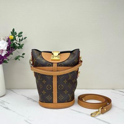 [Б/У] Дорожная сумка Classic Monogram Замок-защелка Съемный плечевой ремень Покрытый холст Кожа - Отличное состояние #ZCTJ34