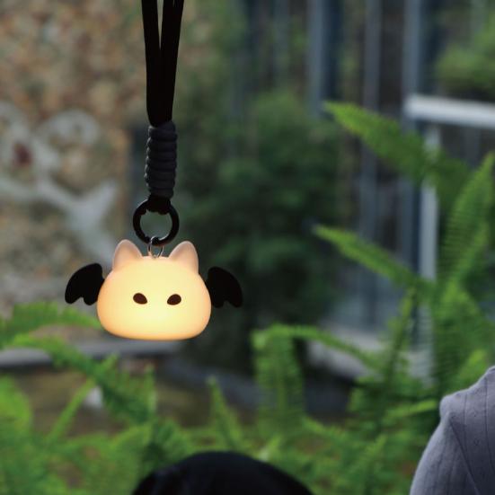 Ночник в форме летучей мыши, портативный мягкий светодиодный силиконовый ночник с подвесным ремешком, уютный рассеянный свет