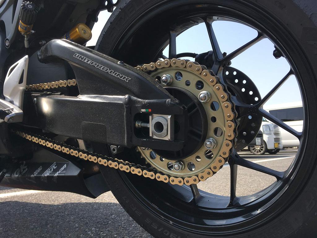 SUNSTAR Rear Sprocket 18H 525-43T ZEPHYR750/RS RH-106-43