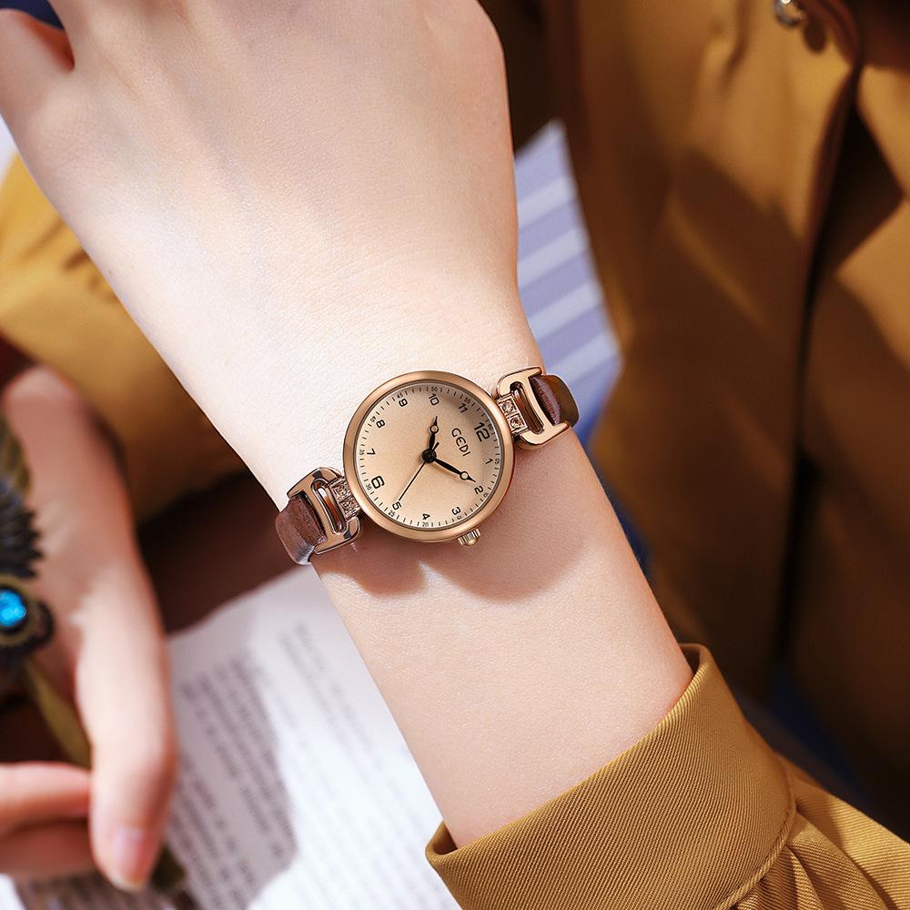 New Watch Women's Design Student Retro Small Round Watch Ladies Belt Niche Simple Temperament Watch