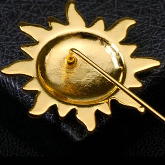 Rabbit Brooch Animal Deer Sun Moon Feather Leaf Shape Retro Men Women Business Suit Lapel Pin Fashion Jewelry