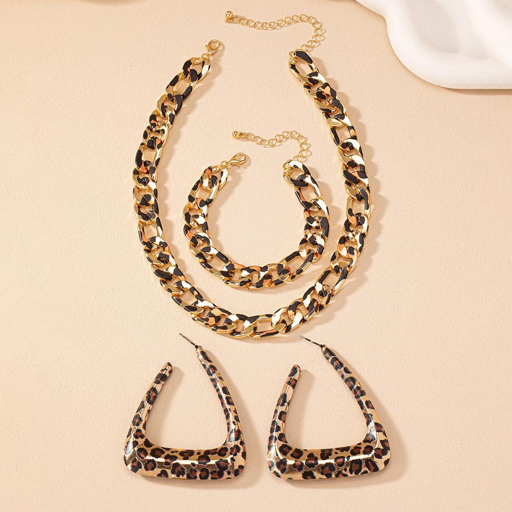 Trendy Geometric Earrings Necklace for Women, Retro, Sexy, Simple, Fashionable Temperament Earrings Necklace Bracelet Set