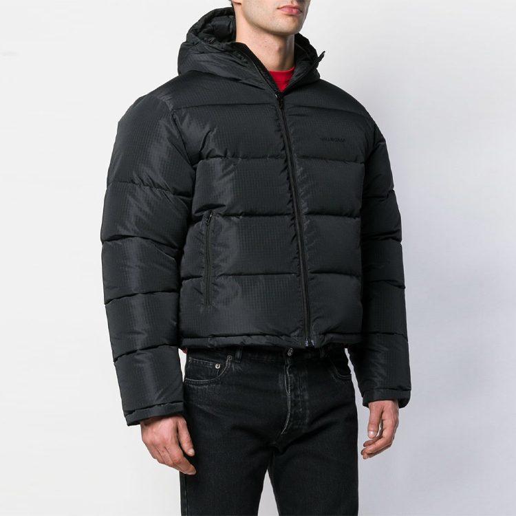 Balenciaga Пуховик с капюшоном 556231TYD331000
