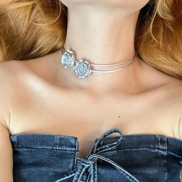Gorgeous Fashion Leather Flower Necklace Women's Popular Collar Chain Temperament Rose Choker Neckchain Engagement Anniversary Jewelry Gift