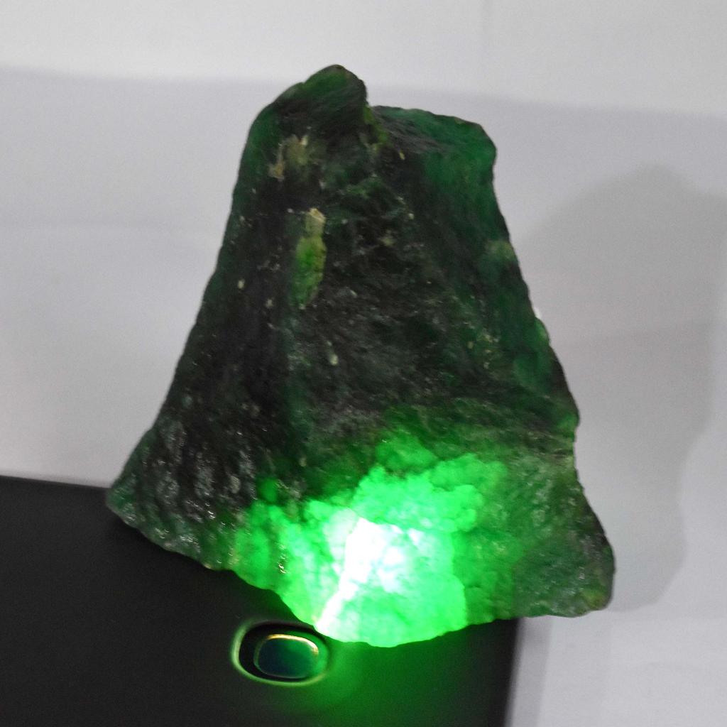 Natural Green Emerald Uncut Rare Rough 119 Ct CERTIFIED Flawless Gemstone