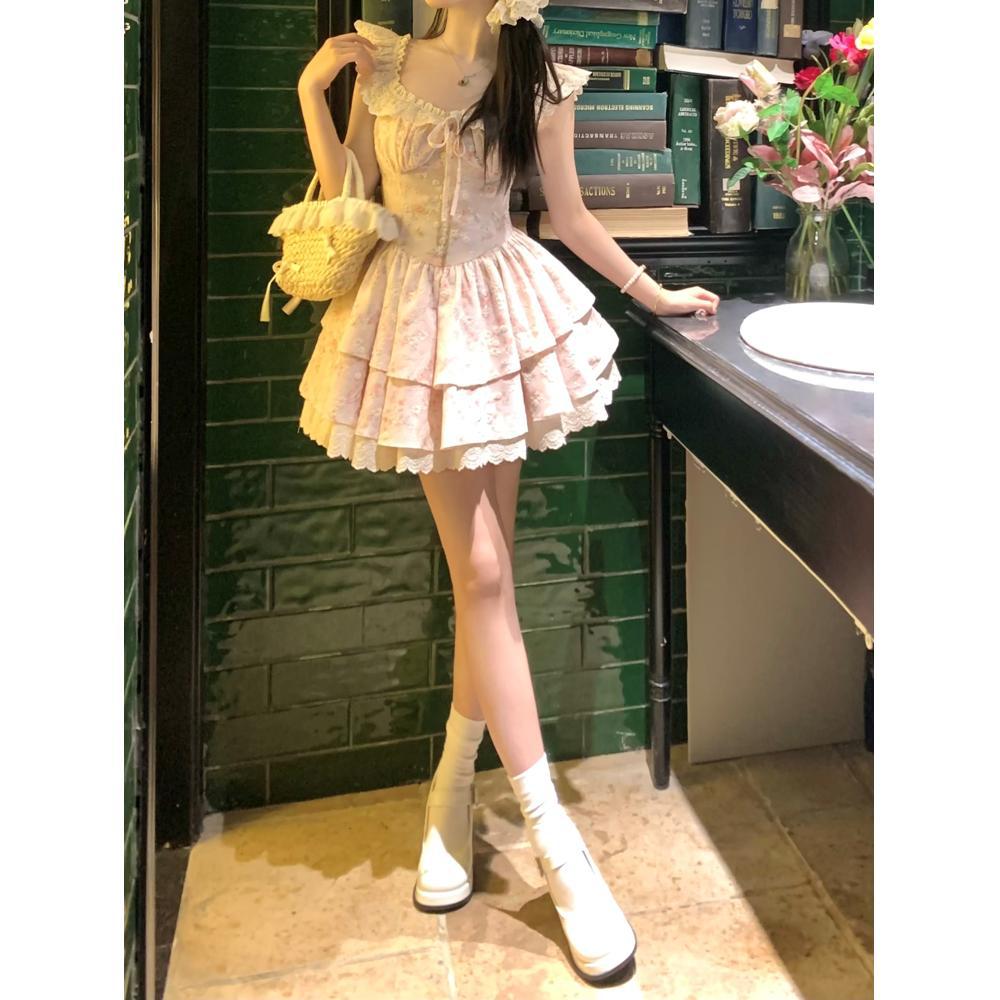 New Elegant Floral Dress Women's Small Flying Sleeves Lace Cake Princess Fluffy Short Skirt Summer Sweet and Cute