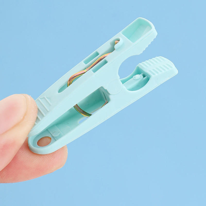 Крепкие ветрозащитные прищепки для сушки одежды для балкона, улицы, для фиксации нижнего белья, носков, шарфов, упаковка 30 шт., многоцелевые прищепки для белья с корзиной, розовые