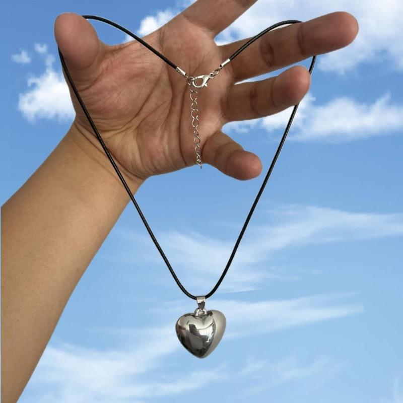 European and American Jewelry Simple Love- Pendant All-match Clavicle Chain Novel Wax Line Cold Wind Necklace for Girl