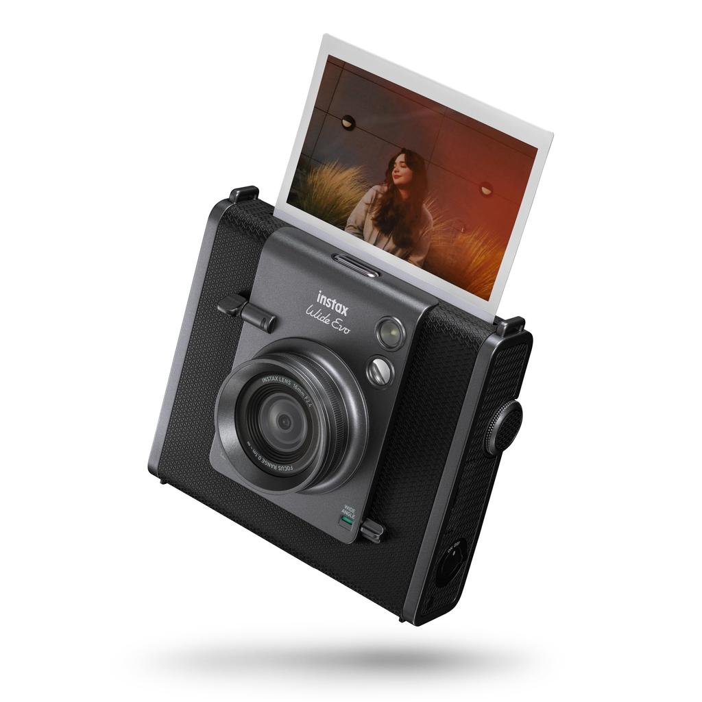 Fujifilm Instax Evo Гибридная мгновенная камера (Мгновенная камера/Принтер для смартфона/Цифровая камера) instax wide Evo черный INS WIDE EVO черный