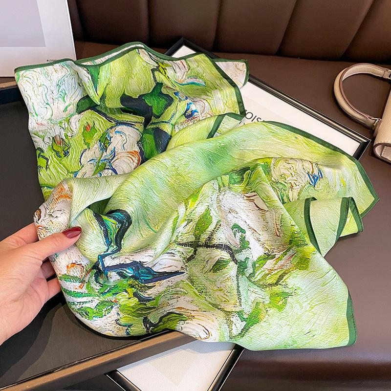 Small fresh Mori oil painting silk 70 medium square scarf mulberry silk silk scarf women's versatile spring and autumn scarf neck protection