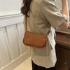 Retro Small Bag Women's 2024 New Trendy Solid Color Shoulder Messenger Bag Simple and Versatile High-end Underarm Bag