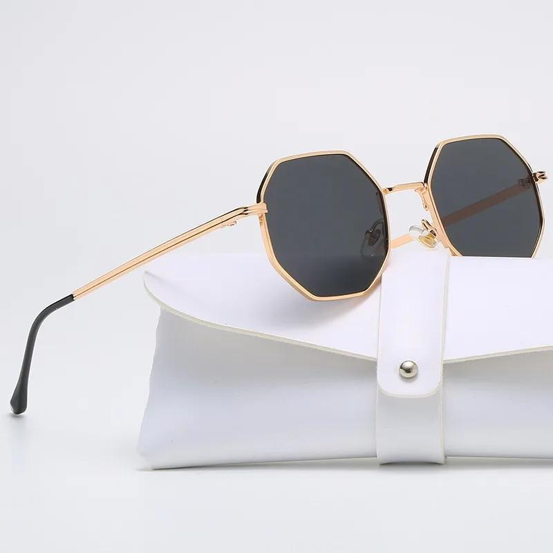 Design Fashion New Polygonal Metal Sunglasses Retro Ladies Spectacles Classic Trend Luxury Driving Use Travel Eye Spectacles Uv400