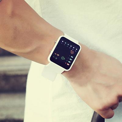 Квадратный циферблат Кнопки Батарея Питание Точная Регулируемая Пряжка Спортивные Часы Унисекс Силиконовый Ремешок Светодиодный Дисплей Повседневные Бинарные Наручные Часы