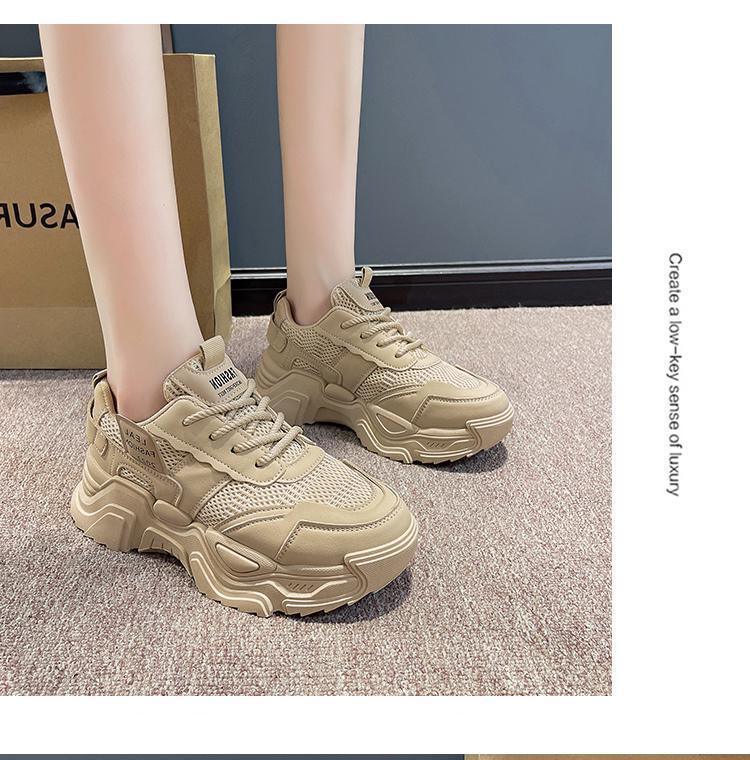 Женские кроссовки в стиле Гонконга, трендовые уличные, интернет-знаменитость, лето 2025, новые, универсальные, маленькие белые, толстая подошва, износостойкие, для отдыха и спорта