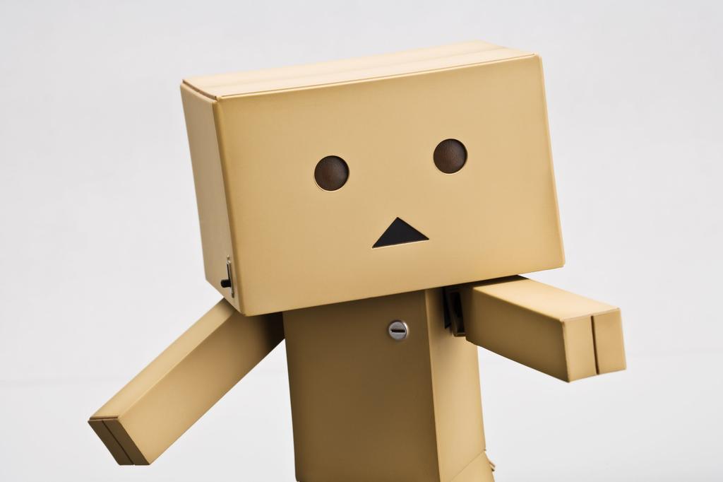 Revoltech Danbo 130 мм окрашенная подвижная фигурка Ёцубато! [КОРОБКА ДЛЯ МАКИЯЖА] Приблизительно. АБС и ПВХ (версия для перепродажи)