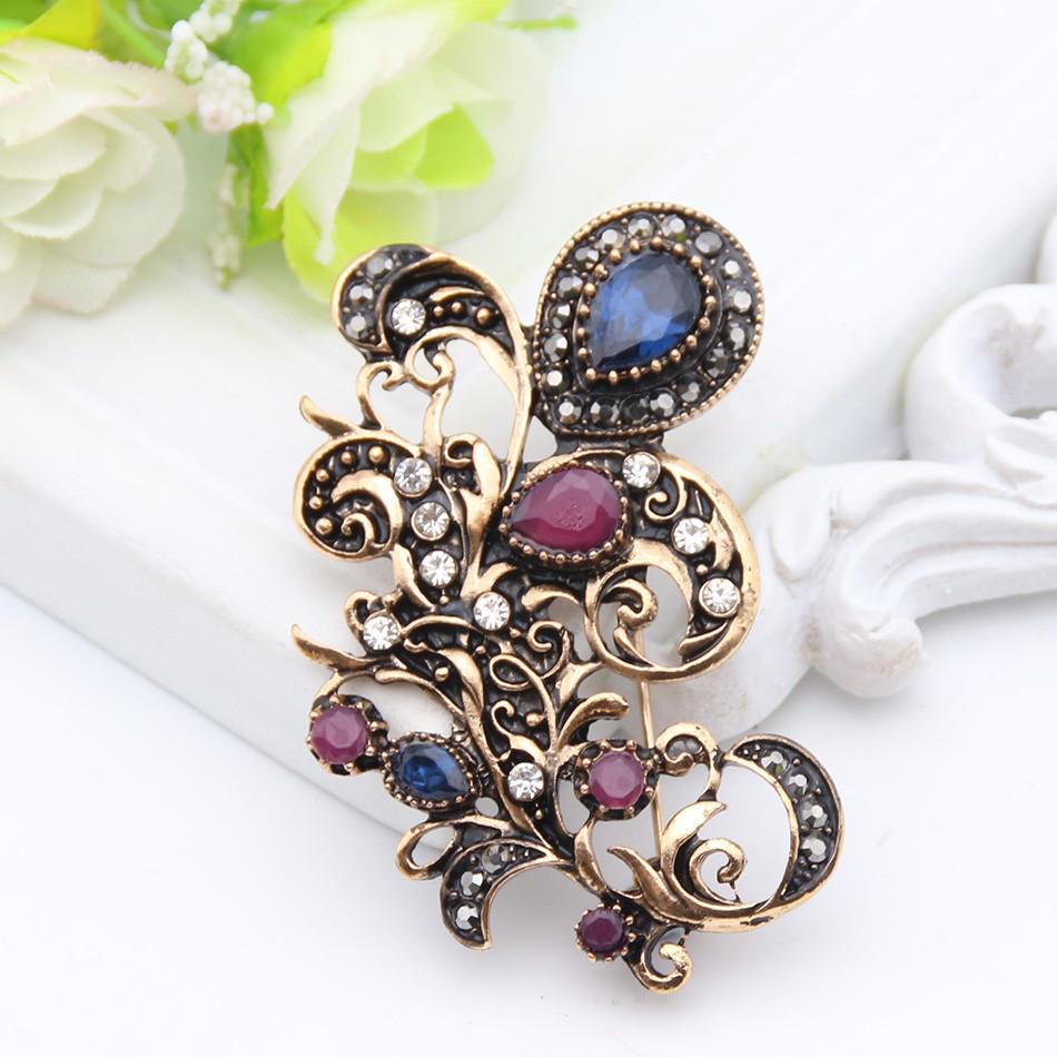 Turkish Feather Women Brooches Wholesale Jewelry Retro Gold Color Flower Resin Broches Brooch Ladies Lapel Hijab Pins Discount