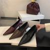 Французский стиль шпилька глубокий вырез шпилька высокие каблуки женские 2026 весна и осень универсальный темперамент коричневые туфли