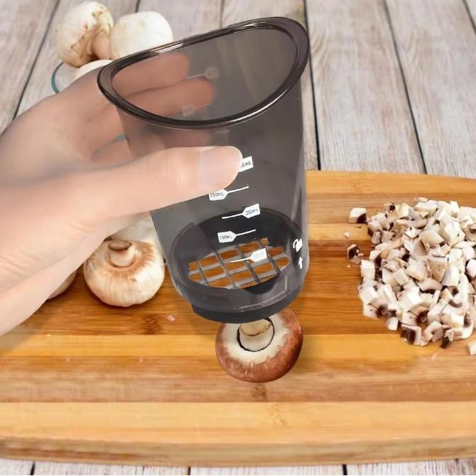 Manual slicer for vegetables and fruits, container with measuring cup, shredder