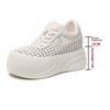 Модные повседневные туфли на толстой подошве с полым верхом для женщин на лето, плетеные сетчатые белые туфли, универсальные туфли на платформе