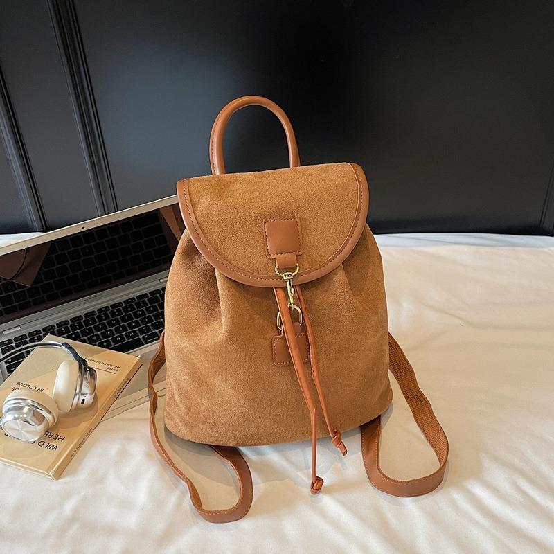 Fashion and Leisure Large-capacity Handbag Women's Bag New Suede Backpack Simple Travel Backpack