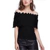 Элегантная женская блузка-футболка с кружевом и вырезами, с короткими рукавами и открытыми плечами, для летних прогулок