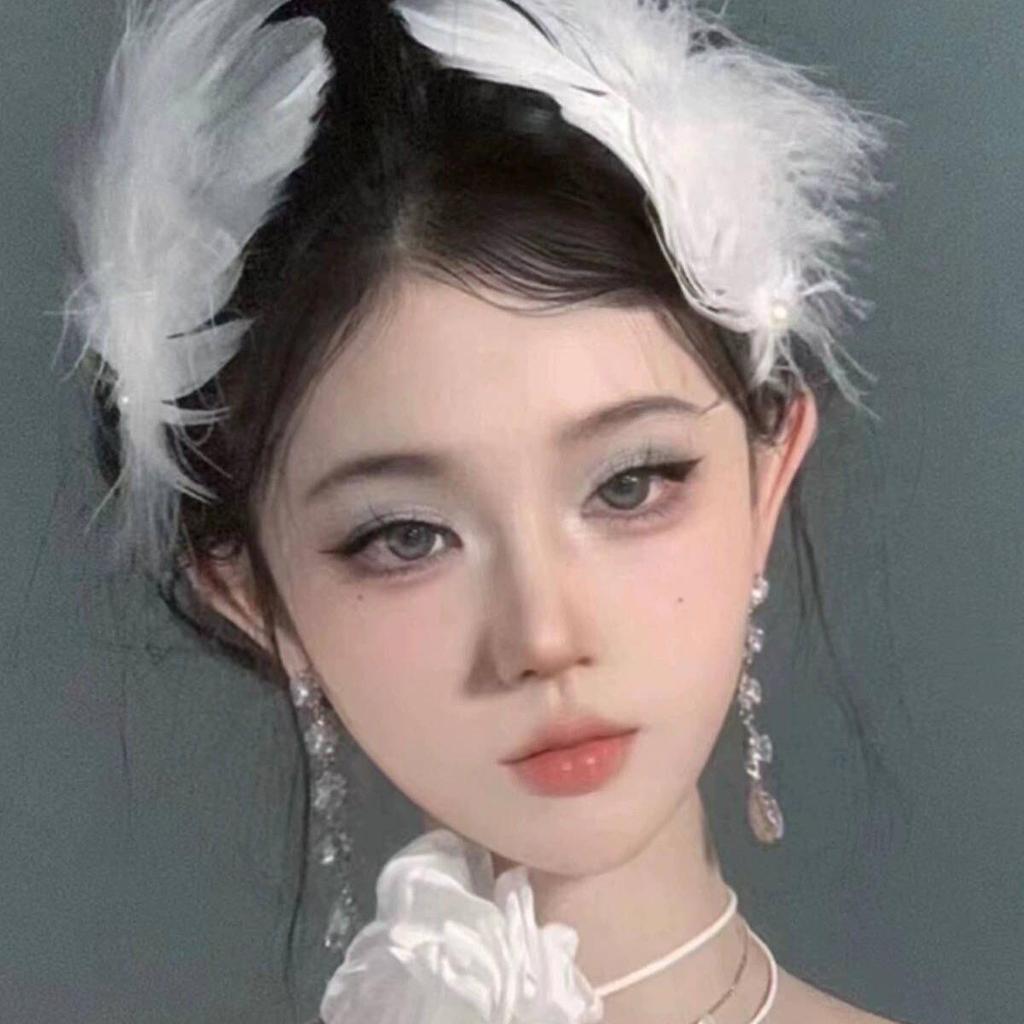 Головной убор из перьев белого лебедя: Заколка для волос «Балетная принцесса» и свадебная заколка для подружек невесты