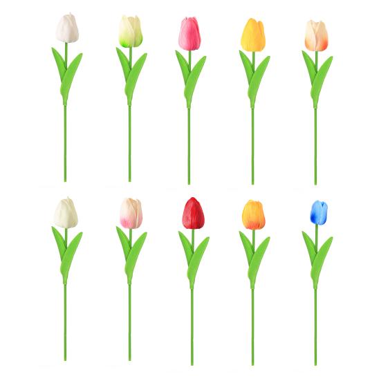 На основе настоящих тюльпанов, а также размеров столов и ваз, популярных во многих домах.. В этих условиях родился этот мини-тюльпан.. Выглядит более аутентично