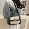 Spring and Summer New Splicing Contrasting Colors Retro Light Luxury Temperament Single Shoulder Underarm Messenger Bag Woman