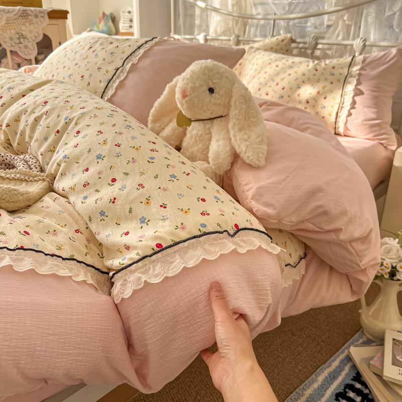 Sleepy Korean Version Lace Duvet Cover Set