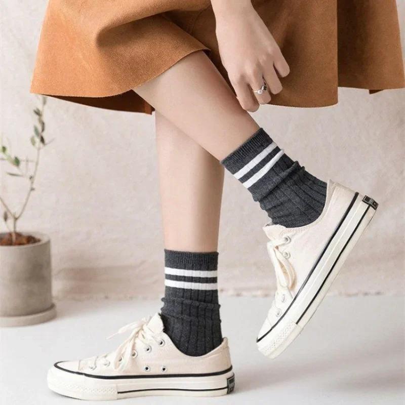 Retro Striped Sports Women Socks Japanese Fashion High School Girls Socks Casual Fashion Harajuku Streetwear Knitting Long Socks