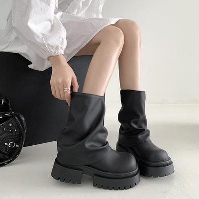 Черные, но до колена, ботинки на платформе с толстым каблуком женские 2025 новые весенне-осенние в британском стиле, высокие и стройнящие ботинки-трубы