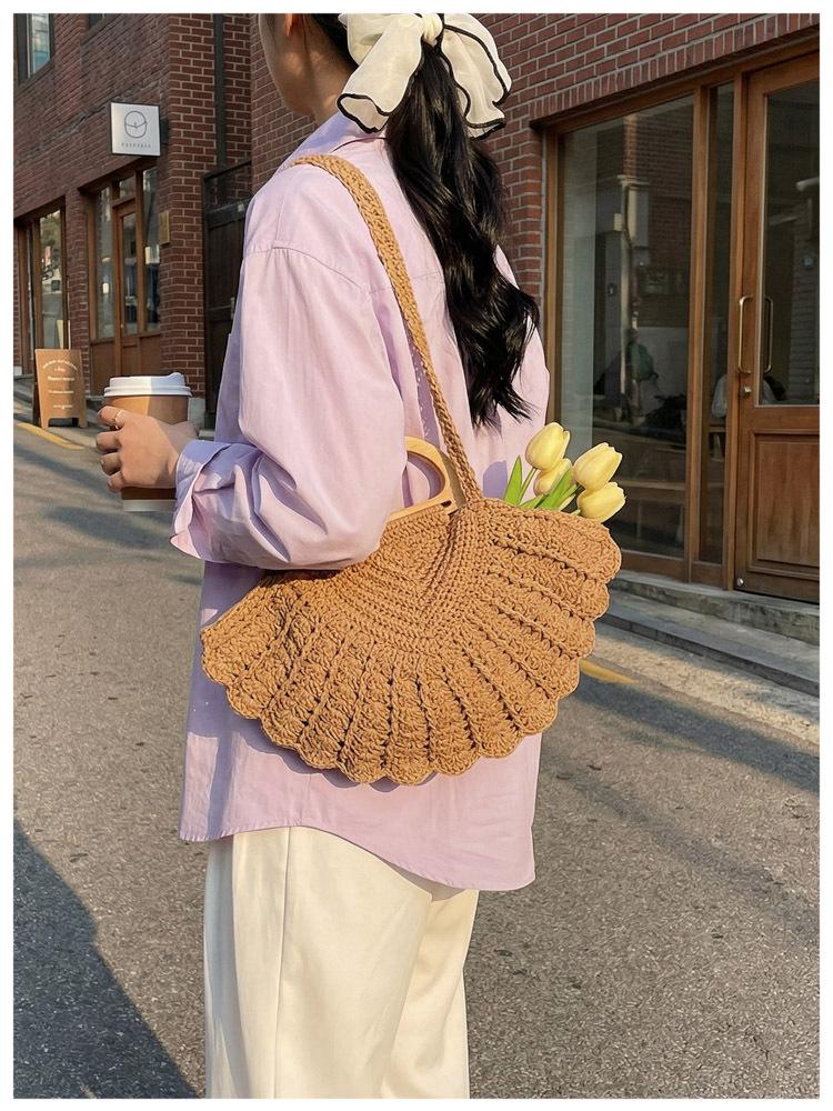 Women's Casual Loose-Fit Hollow Straw Woven Shoulder Handbag, 2026 New Vegetable Basket Design