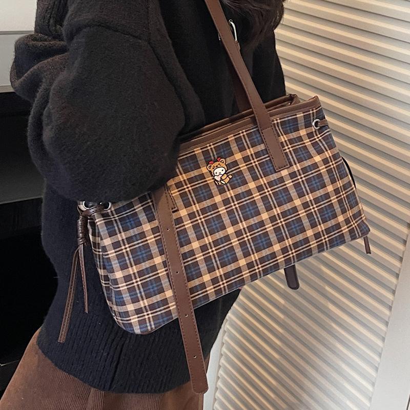 Повседневный женский рюкзак большой вместимости в клетку 2025 новый универсальный рюкзак для поездок на работу, школьный рюкзак для студентов колледжа