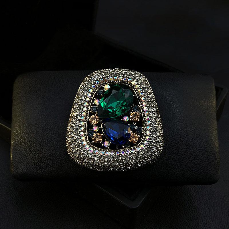 Роскошная ретро брошь со стразами - Высококлассный преувеличенный дизайн для женских костюмов