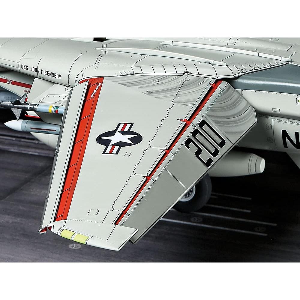 Tamiya 148 Шедевр Серии № 122 Grumman F-14A Tomcat (Поздний тип) Пластиковая модель набора для запуска 61122