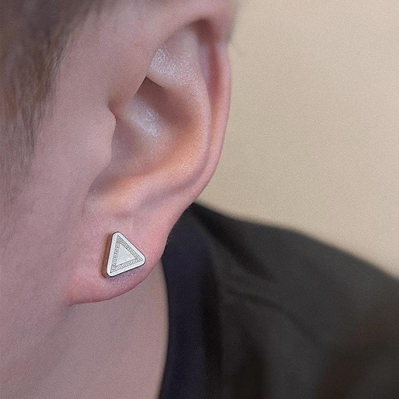 2025 Korean Style Magnetic Non-Piercing Triangle Stud Earrings: Trendy Dark Pattern for Men’s Unique Style