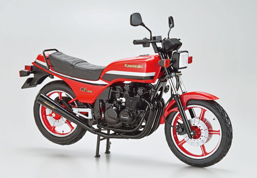 Aoshima Bunka Kyozaisha The Bike Series Kawasaki KZ400M Z400GP 1982 года, пластиковая модель 1/12 № 17